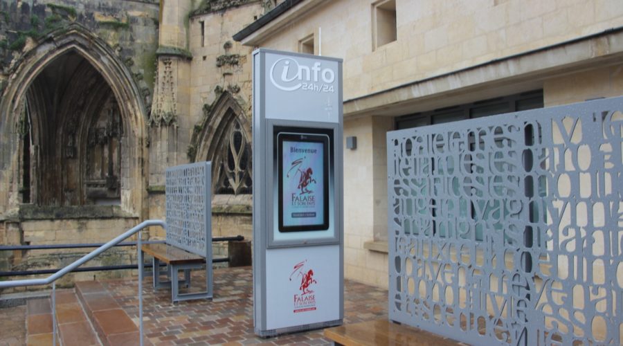 Totem interactif à Falaise