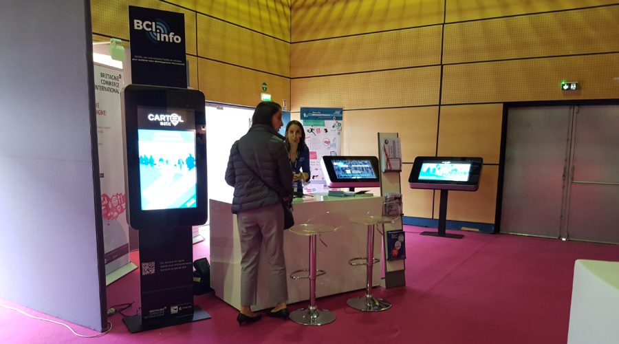 Ecrans tactiles interactifs en mode portrait et paysage