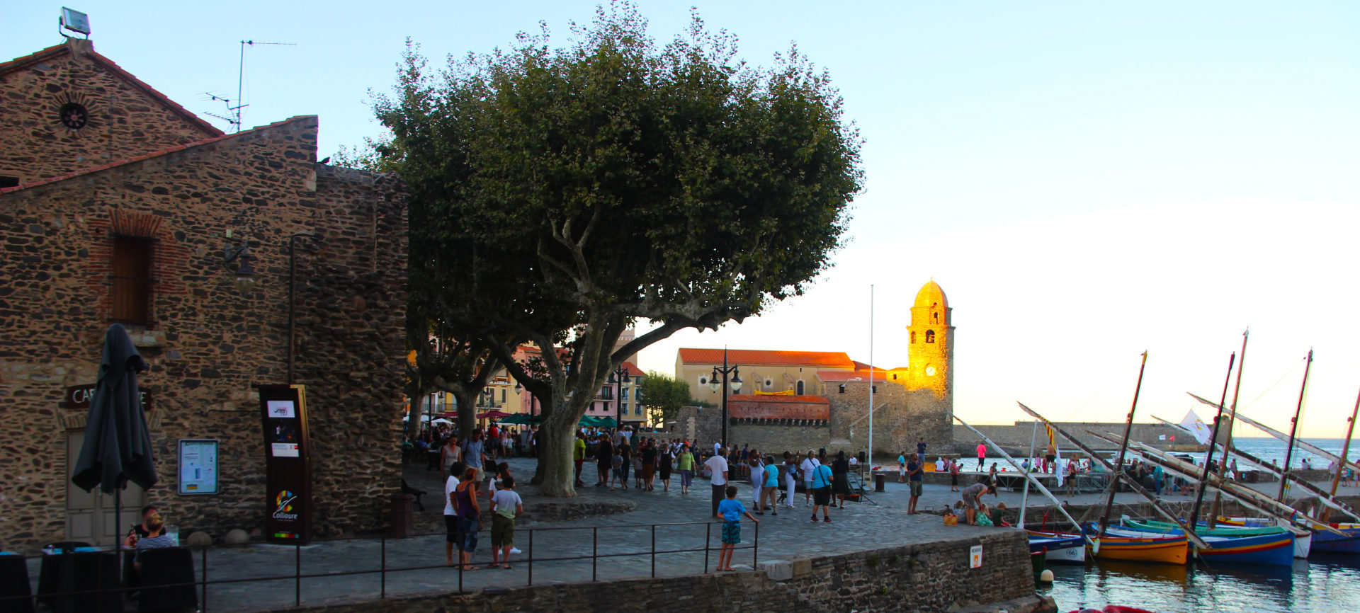 Totems dynamiques sur le Port de Collioure