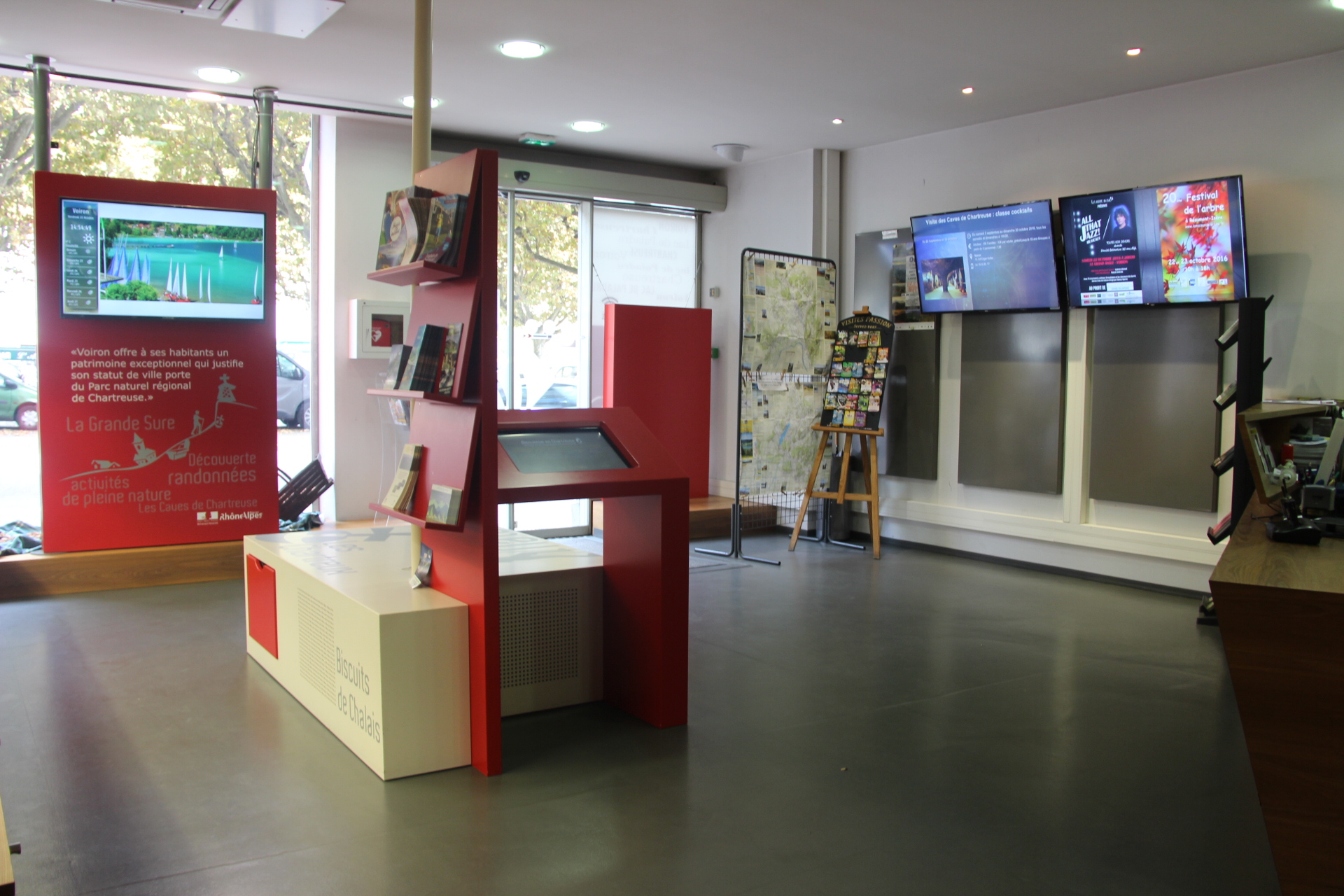 Ecrans d'affichage dynamiques - Pays Voironnais | CARTELMATIC