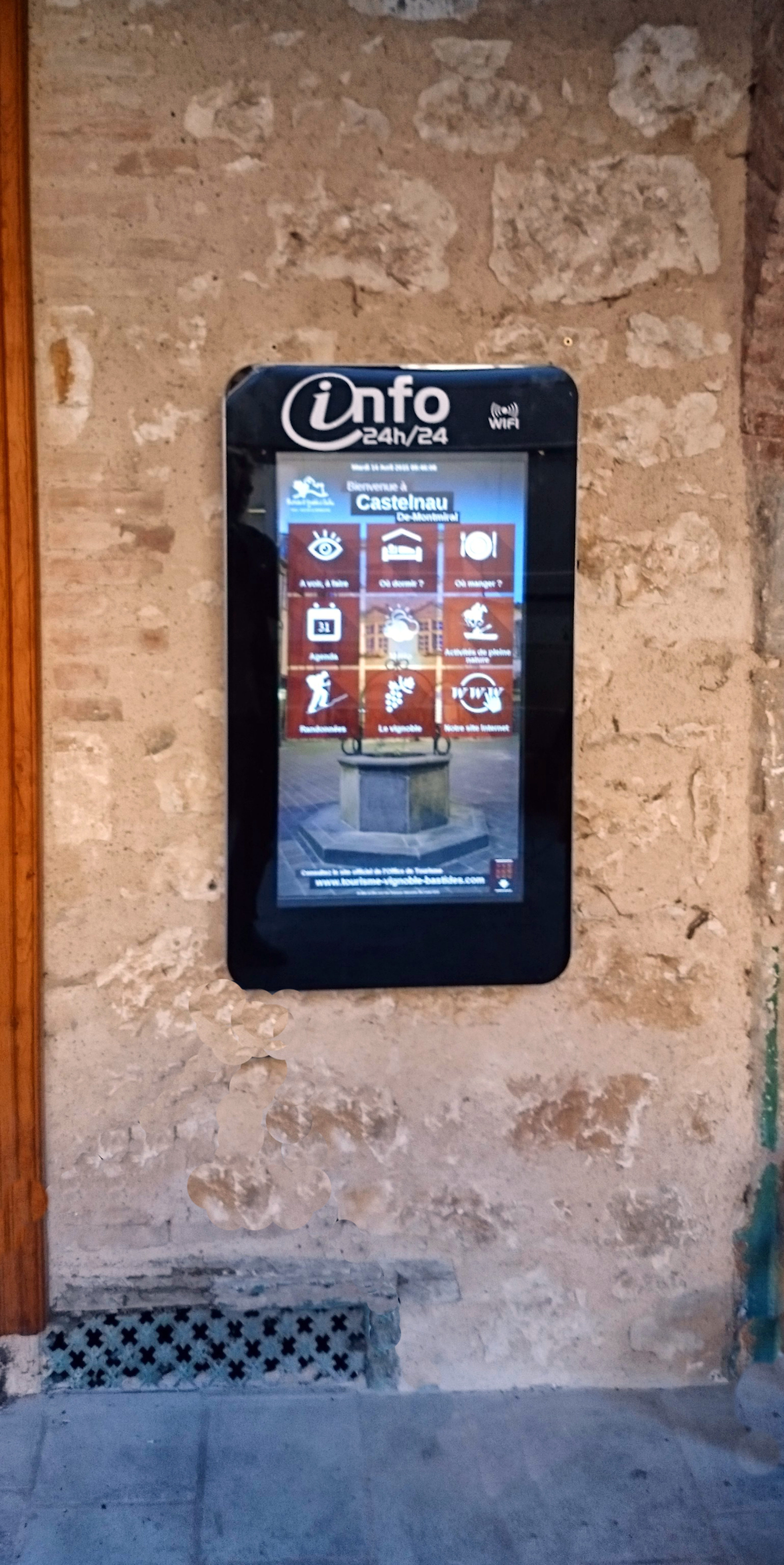 Bornes d'information touristiques