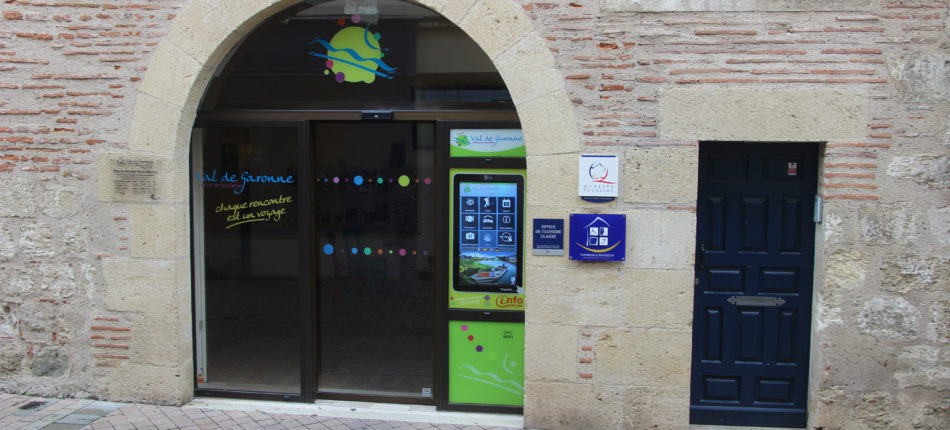 une borne avec une application touristique à Marmande