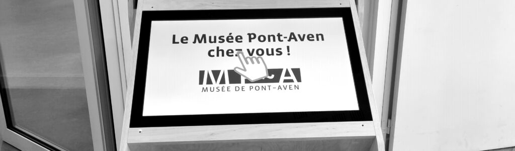 Borne tactile au Musée de Pont Aven